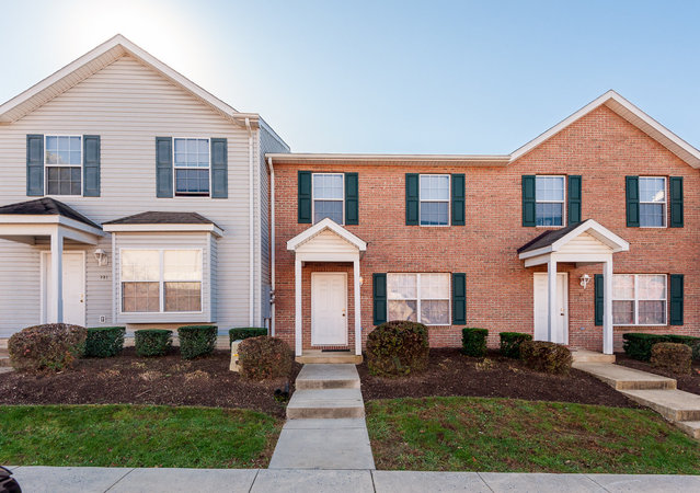 Pheasant Run Townhomes - Facade