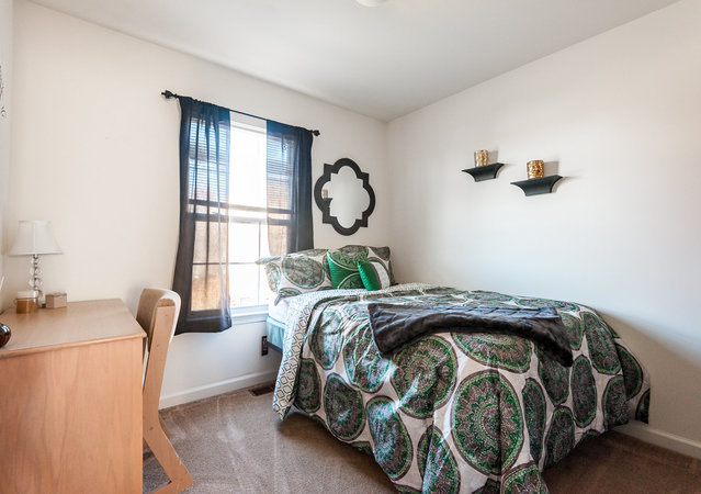 Pheasant Run Townhomes - Bedroom